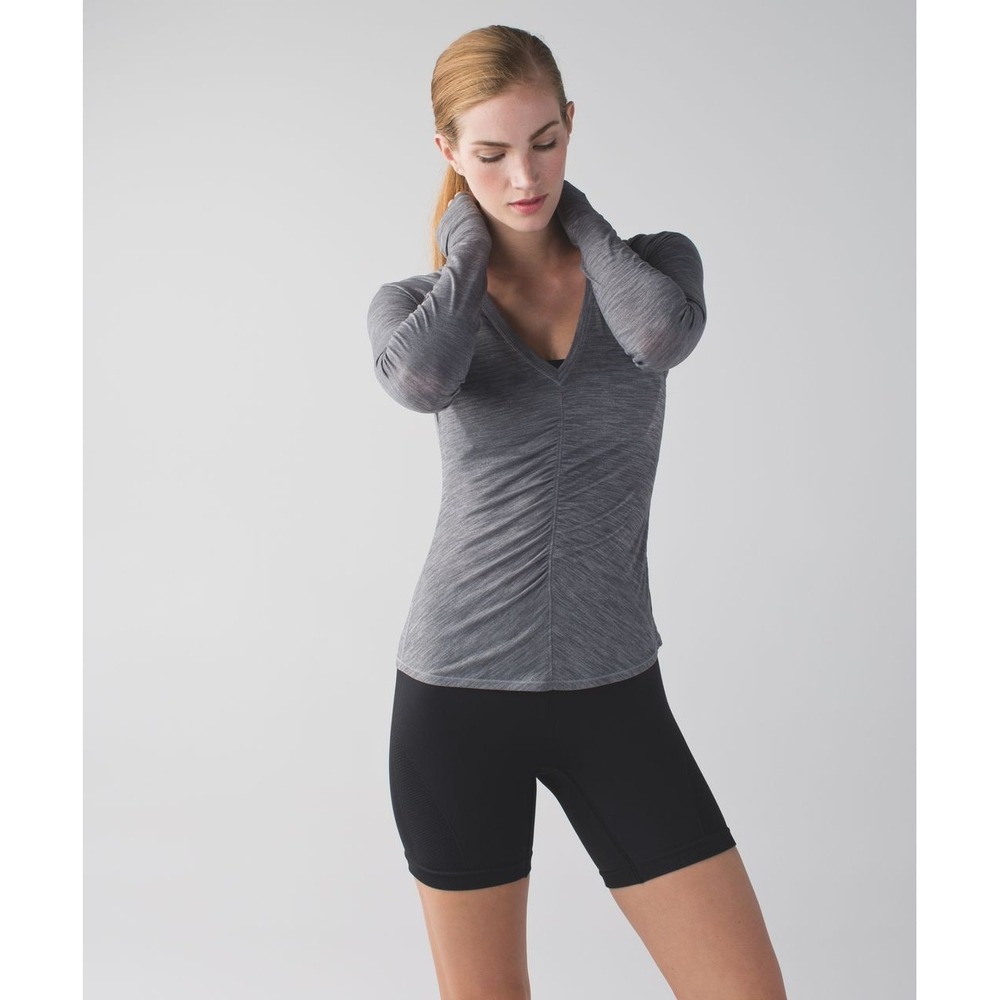 Lululemon Interval T-Shirt Women's 4‎ Heathered Slate Long Sleeve V Neck Ruched